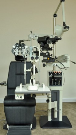 Ophthalmology Lane Reliance 880 Chair and Instrument Stand 